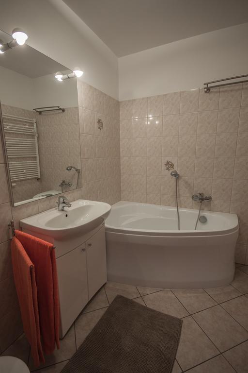 Velvet Lucka Apartment Warsaw Exterior photo